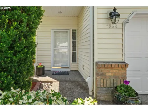 7358 NE Shaleen Street Hillsboro OR 97124