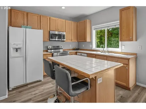 7358 NE Shaleen Street Hillsboro OR 97124