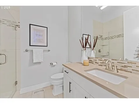 8397 SW 80th Avenue Portland OR 97223