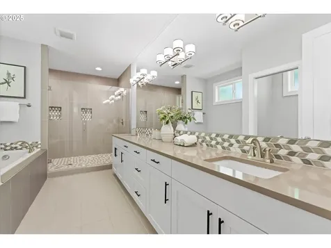 8397 SW 80th Avenue Portland OR 97223