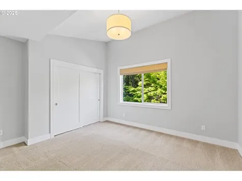 8397 SW 80th Avenue Portland OR 97223