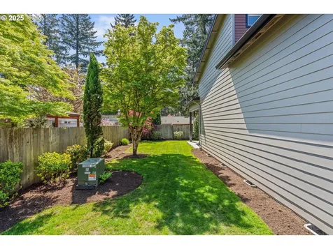 8397 SW 80th Avenue Portland OR 97223