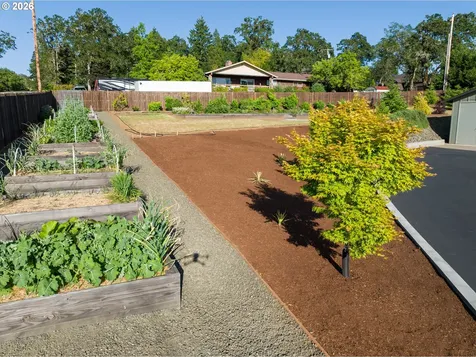 10 Ridgewood Drive Roseburg OR 97471