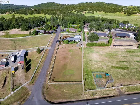 10 Ridgewood Drive Roseburg OR 97471