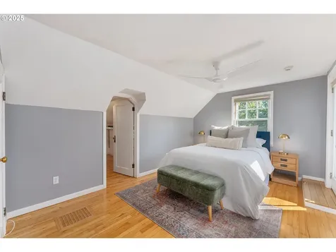 2950 SE Stephens Street Portland OR 97214