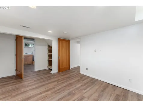 2950 SE Stephens Street Portland OR 97214