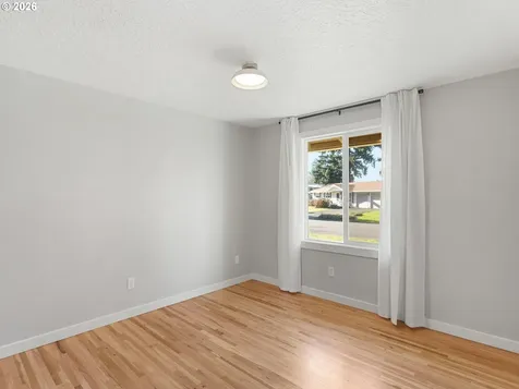 1011 NE 82nd Avenue Vancouver WA 98664