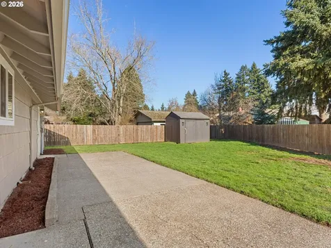 1011 NE 82nd Avenue Vancouver WA 98664