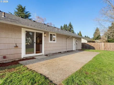 1011 NE 82nd Avenue Vancouver WA 98664