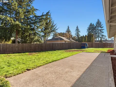 1011 NE 82nd Avenue Vancouver WA 98664