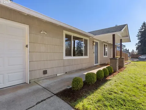 1011 NE 82nd Avenue Vancouver WA 98664