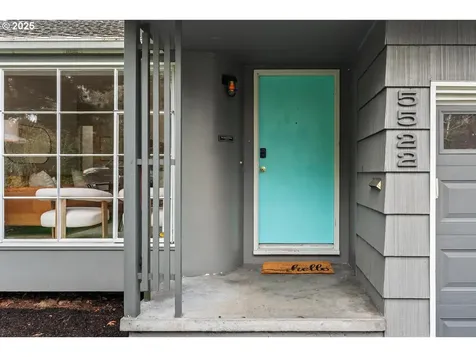 5522 SW Nebraska Street Portland OR 97221