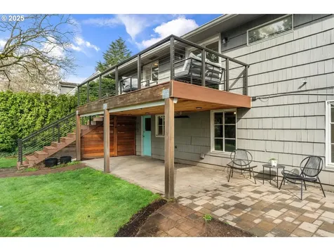 5522 SW Nebraska Street Portland OR 97221
