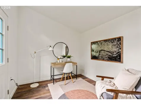 5522 SW Nebraska Street Portland OR 97221