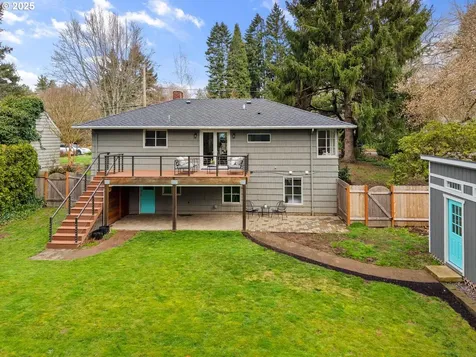 5522 SW Nebraska Street Portland OR 97221