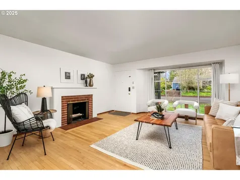 5522 SW Nebraska Street Portland OR 97221