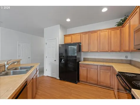 15591 SW Stone Ridge Circle Beaverton OR 97007