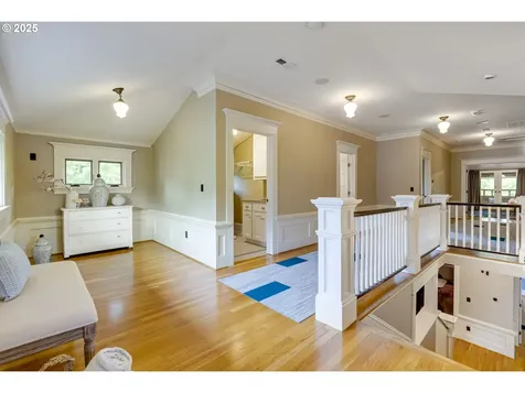 554 NE Royal Court Portland OR 97232