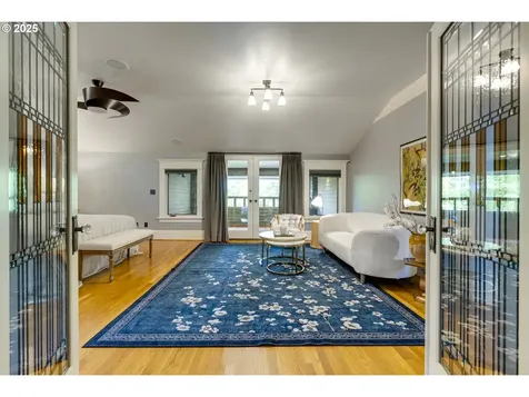 554 NE Royal Court Portland OR 97232