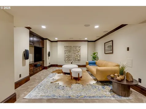 554 NE Royal Court Portland OR 97232
