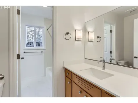 2913 18th Avenue Forest Grove OR 97116