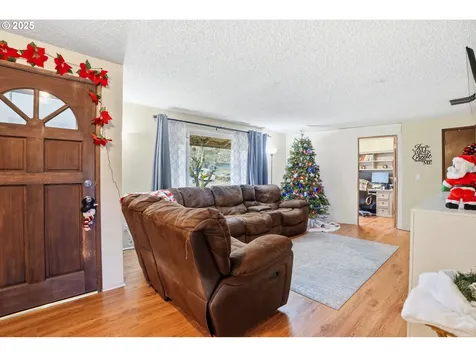 2578 NE Morlan Avenue Gresham OR 97030