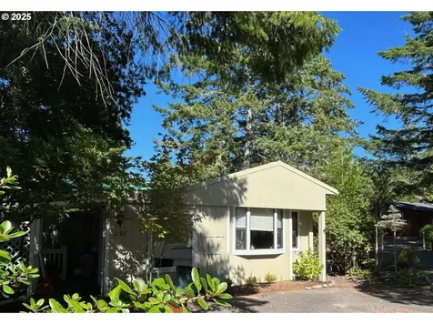 238 Horseshoe Bend Florence OR 97439