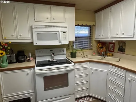 238 Horseshoe Bend Florence OR 97439