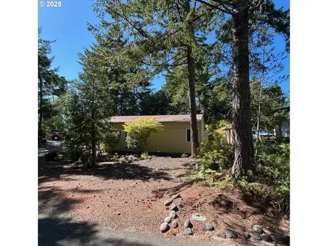 238 Horseshoe Bend Florence OR 97439