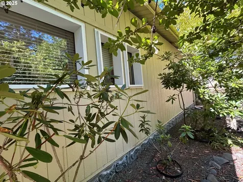 238 Horseshoe Bend Florence OR 97439