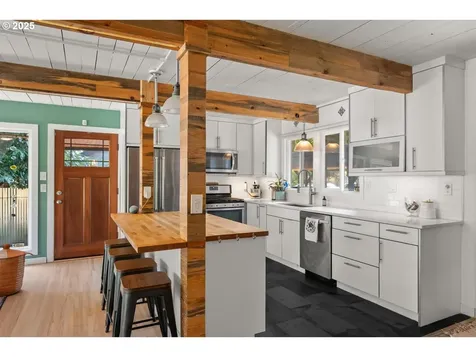 16536 Inverurie Road Lake Oswego OR 97035