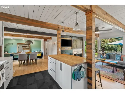 16536 Inverurie Road Lake Oswego OR 97035