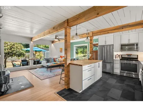 16536 Inverurie Road Lake Oswego OR 97035