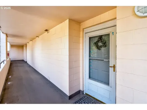 6625 W Burnside Street Portland OR 97210