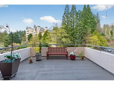 6625 W Burnside Street Portland OR 97210