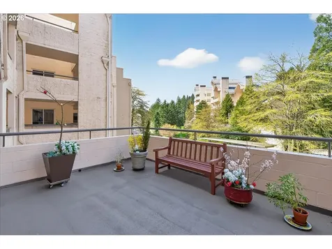 6625 W Burnside Street Portland OR 97210
