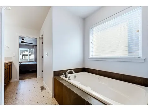 15911 NE 32nd Street Vancouver WA 98682