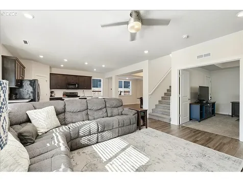 15911 NE 32nd Street Vancouver WA 98682