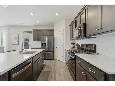 15911 NE 32nd Street Vancouver WA 98682