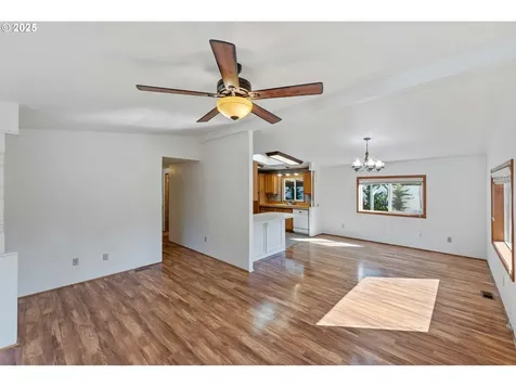 1865 Shorepines Circle Coos Bay OR 97420