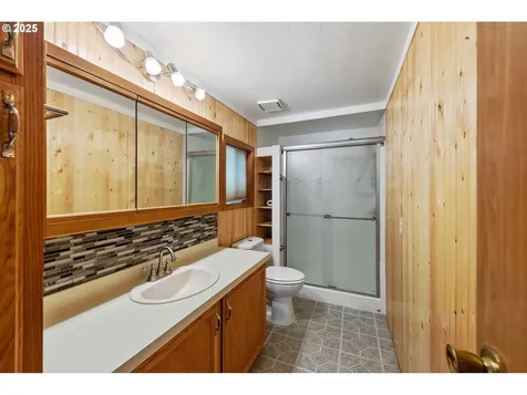 1865 Shorepines Circle Coos Bay OR 97420