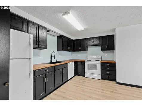 2205 SW Perkins Avenue Pendleton OR 97801