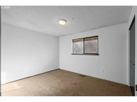 2205 SW Perkins Avenue Pendleton OR 97801