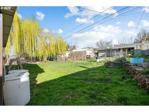 2205 SW Perkins Avenue Pendleton OR 97801