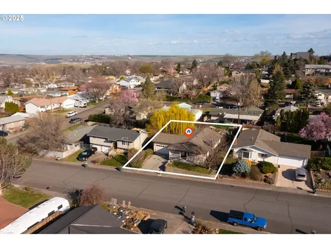2205 SW Perkins Avenue Pendleton OR 97801
