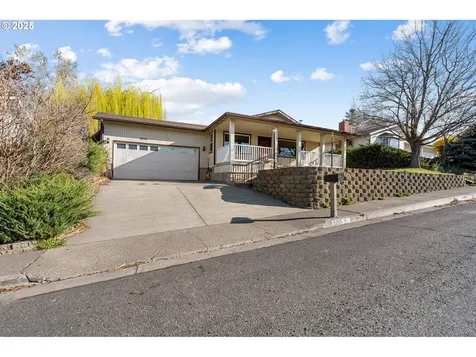 2205 SW Perkins Avenue Pendleton OR 97801