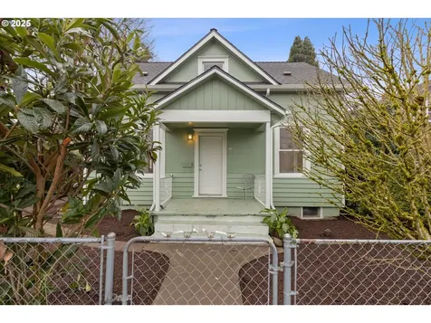 816 N Emerson Street Portland OR 97217