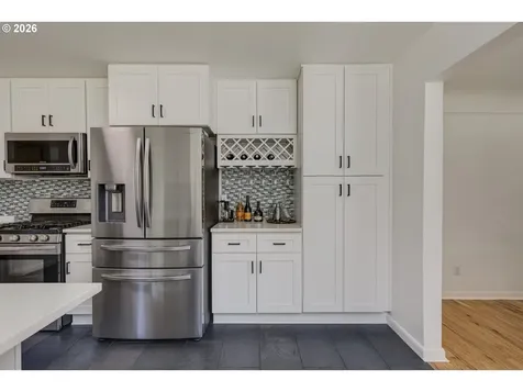 12410 NE Morris Street Portland OR 97230