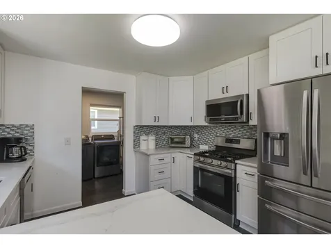 12410 NE Morris Street Portland OR 97230