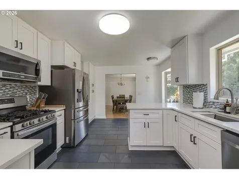 12410 NE Morris Street Portland OR 97230